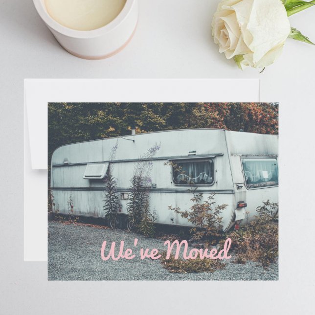 Anuncio Divertido Nos Mudamos Antigua Casa Rústica Blanca (Subido por el creador)