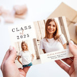 Anuncio Doble foto | Clase de graduación de 2025<br><div class="desc">Esta sencilla y elegante tarjeta de invitación de graduación incluye dos de sus fotos personales favoritas de la clase de graduado 2025,  junto con un elegante texto gris oscuro clásico y un falso guión de oro rosa para un impresionante aspecto minimalista.</div>
