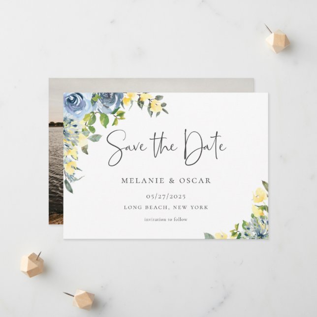 Anuncio Dusty Blue Yellow Floral Photo Save the Date (Anverso/Reverso In Situ)