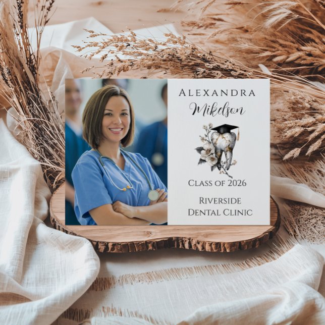 Anuncio Elegant Kintsugi Floral Dental Graduation Party (Subido por el creador)