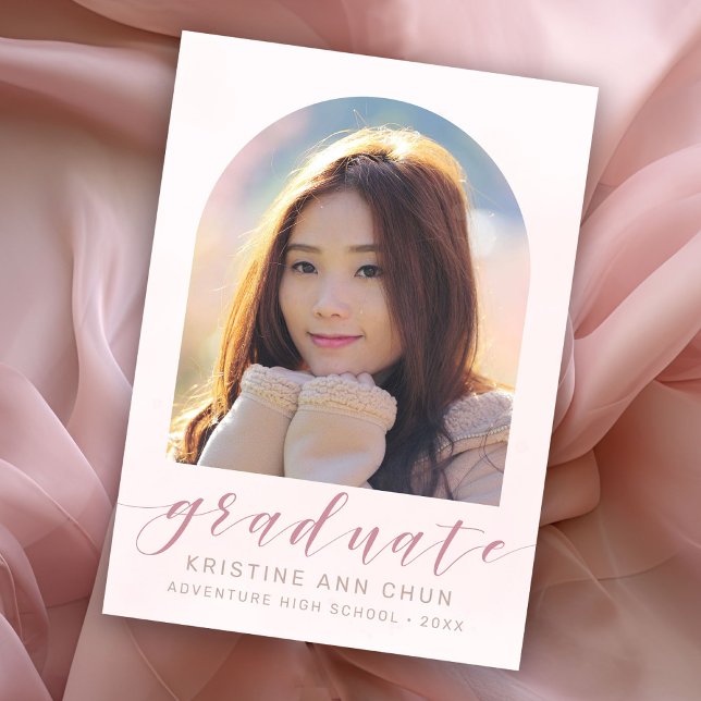 Anuncio Elegante Graduación de Foto del Arco Rosa Rubor 20 (Blush Pink Photo Graduation Announcement)