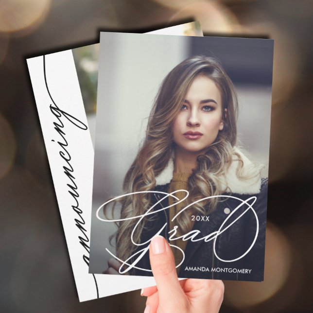 Anuncio Elegante Graduación de Fotografías Grad (Elegant Grad Script Photo Graduation Announcements)