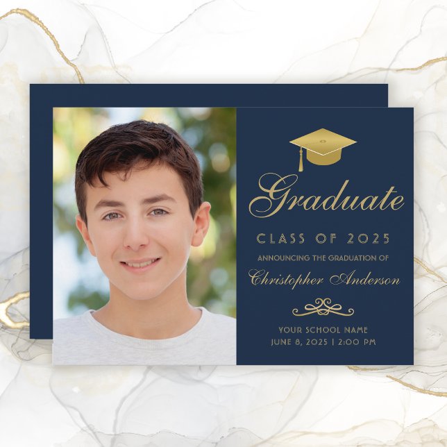 Anuncio Elegante Navy Blue Gold Script Cap Photo Graduatio (Elegant Navy Blue and Gold Photo Graduation Announcement for boys.)