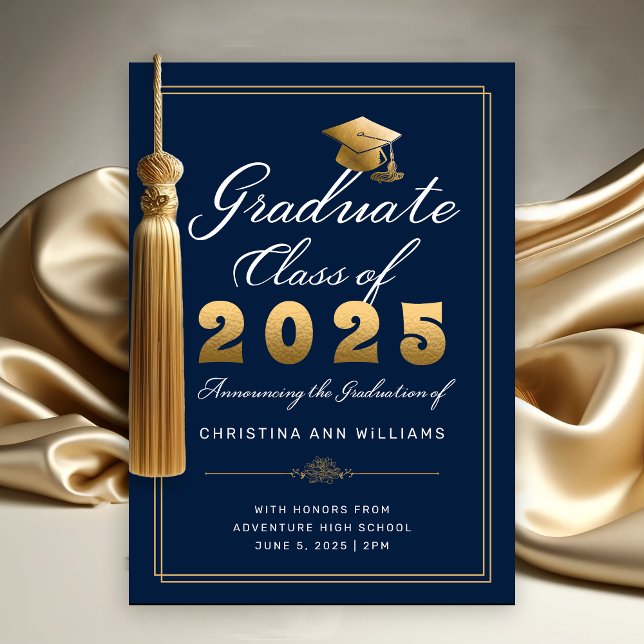 Anuncio Elegante Navy Gold Script Clase de 2025 Graduado (Elegant Gold White Script on Navy Blue with thin gold frame Graduation Announcement)