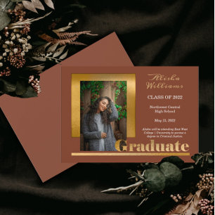 Anuncio Elegante Texto Dorado Graduado Foto Terracota