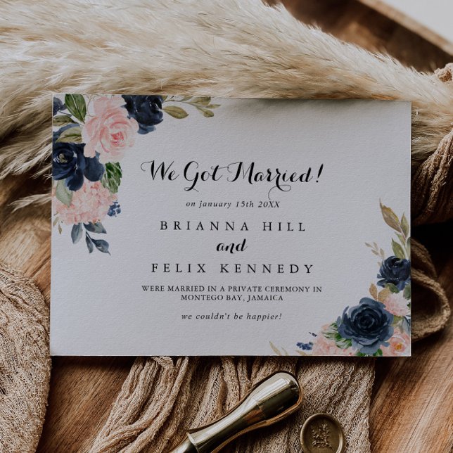 Anuncio Elegante y sencillo elemento de caligrafía floral  (Subido por el creador)