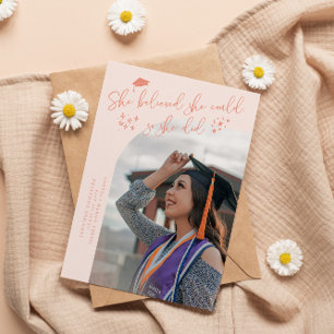 Anuncio Ella Creyó Graduada de Melocotón Foto Curva