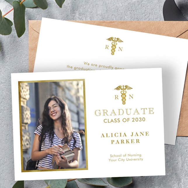 Anuncio Enfermería de graduación de la escuela de oro eleg (Subido por el creador)