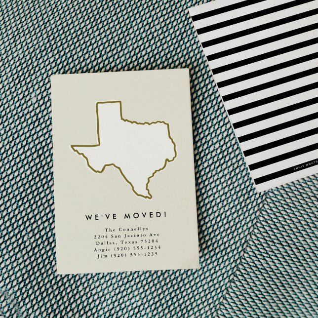 Anuncio Estado de Texas: Hemos movido la Moda a mano (Chic hand-drawn Texas state moving announcement.)