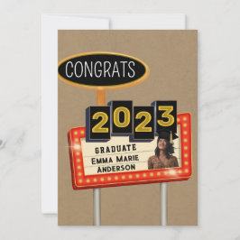 Anuncio Felicidades Graduado 2023 Cartel Retro de Papel Kr