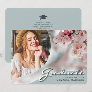 Anuncio Flores blancas con guiones elegantes   Grado moder