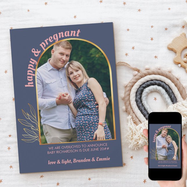 Anuncio Foto de embarazo con arco de oro feliz y preñado (Subido por el creador)