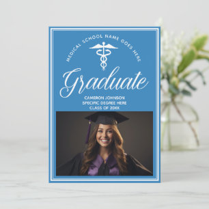 Anuncio Foto de graduación de la facultad de medicina azul