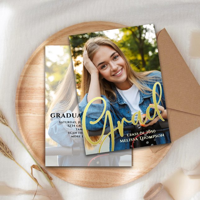 Anuncio Foto de graduación de oro Personalizado elegante (Graduation photo invitation with gold calligraphy script and a 2-photo template. )