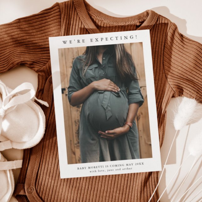 Anuncio Foto simple de embarazo (Simple minimalist pregnancy photo announcement card.)