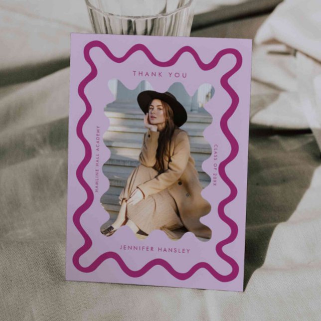 Anuncio Graduación de cuadro ondulada rosada y ondulada gr (Subido por el creador)