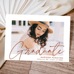 Anuncio Graduación de fotografía de escritura moderna de g