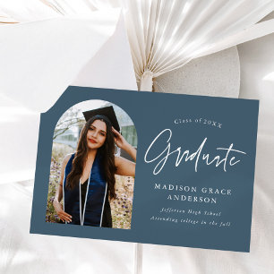 Anuncio Graduación de fotografía del arco azul de acero mo