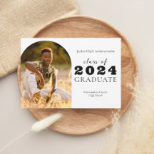 Graduación de fotografía única en arco de secundar