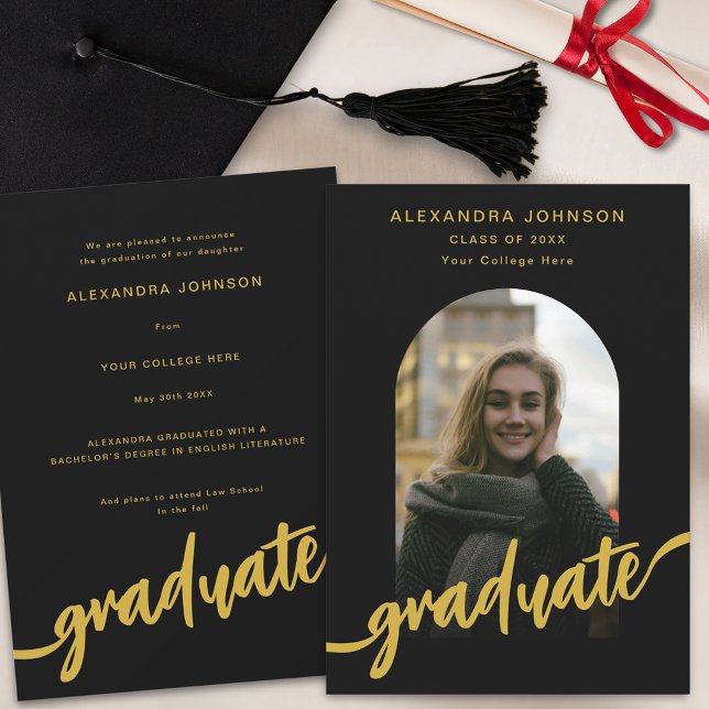 Anuncio Graduación de fotos de arte moderno (Modern black and gold script arch photo Graduation announcement card )