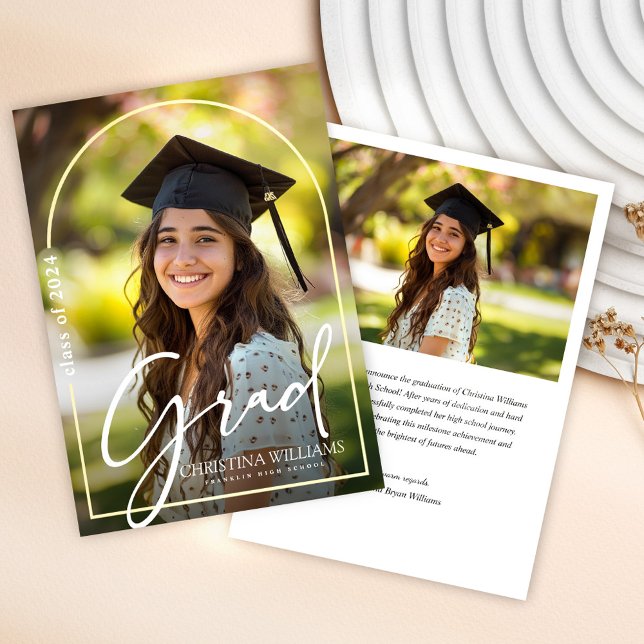 Anuncio Graduación de fotos de estilo elegante para gradua (Trendy Elegant Graduate Script Photo Graduation Announcement)