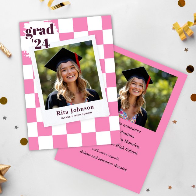 Anuncio Graduación de fotos elegante y rosa graduada (Graduate Pink Modern Elegant Photo Graduation Announcement)