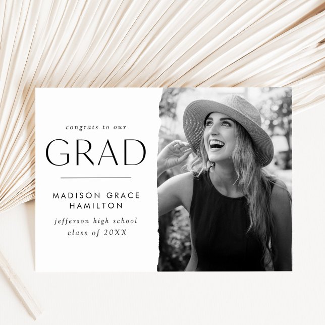 Anuncio Graduación de fotos en blanco del borde moderno (Subido por el creador)