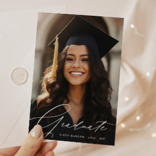 Anuncio GRADUACIÓN DE guiones modernos de dos fotografías