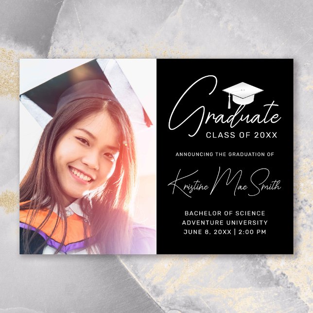 Anuncio Graduación de la Escuela de Fotos de Guión Blanco  (Modern Black White Script Photo College Graduation Announcement)