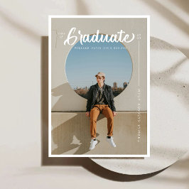 Anuncio Graduación de tipografía de brochas de pincel