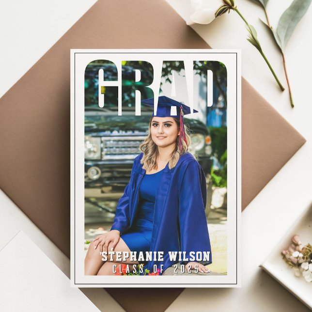 Anuncio Graduación en blanco de foto graduada (Grad Photo White Graduation Announcement
)