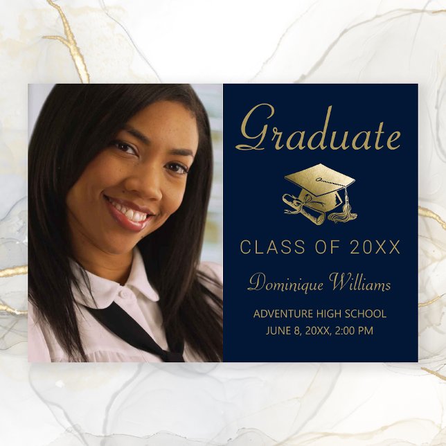 Anuncio Graduación Foto Grado de Oro Diploma Azul (Navy Blue with Gold Grad Cap Photo Graduation Announcement)