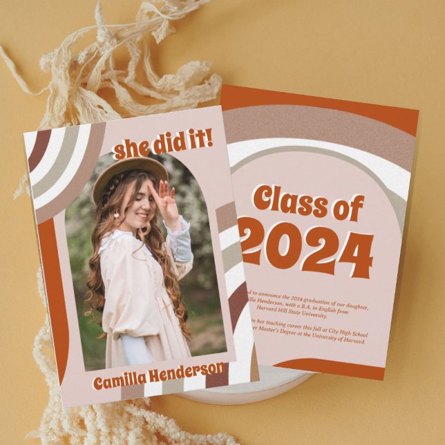 Anuncio Graduación fotográfica Groovy Retro Boho Arch (Subido por el creador)