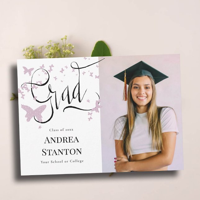 Anuncio Graduación Moda caligrafía de mariposas rosadas (graduation announcement grad handwritten calligraphy pink butterflies photo high school college)