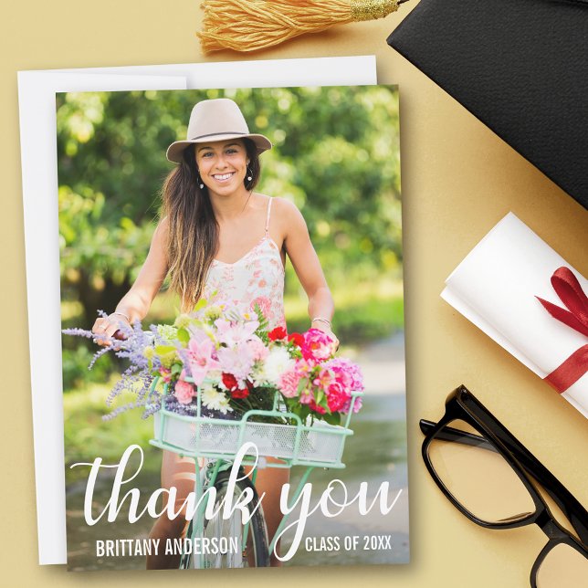 Anuncio Graduación moderna Gracias Grad Photo Card (Customize to add text to back of card.)