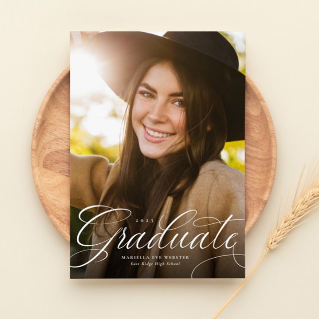 Anuncio Graduación vertical simple de graduados de guión (Subido por el creador)