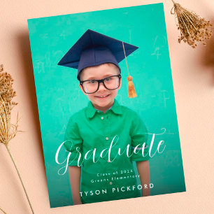 Anuncio Graduado de fotografía elemental de felicitaciones