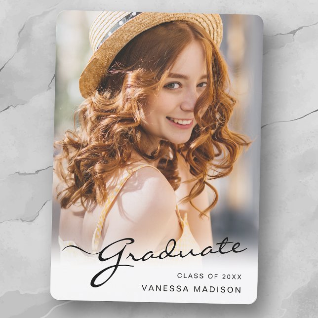 Anuncio Graduado moderno | Elegante Script Trendy Photo (Subido por el creador)