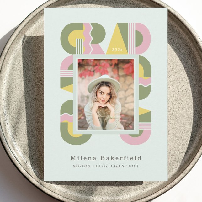 Anuncio Graduation announcement class of 2026 modern (Subido por el creador)