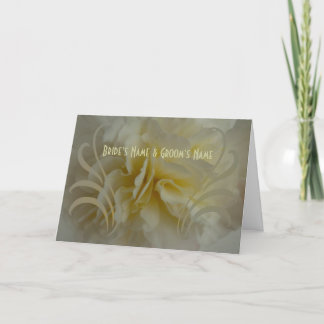 Anuncio Guardar la fecha con el diseño de naves florales d