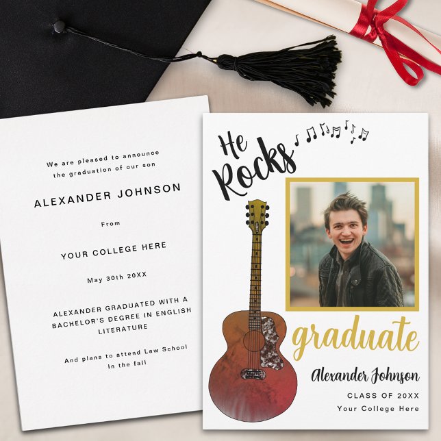 Anuncio Guay He Rocks graduado foto moderna de oro y negro (Modern graduate photo country music rustic guitar Graduation announcement card)