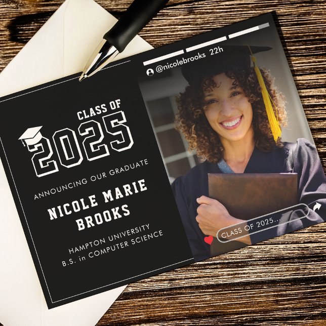 Anuncio Historia de medios sociales foto graduación negra (Social Media Story Photo Black Graduation Announcement
)