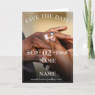 Anuncio Manos de una pareja boda con un anillo