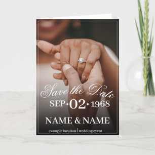 Anuncio Manos de una pareja Boda de colores con anillo