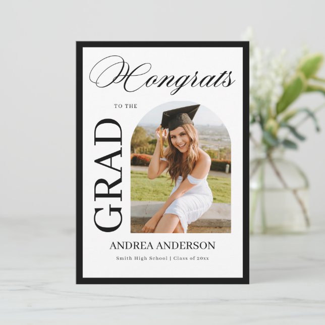 Anuncio Minimalist Black White Script Grad Party Photo  (Anverso de pie)