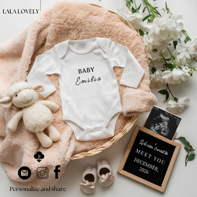 Anuncio Minimalist neutral pregnancy announcement card (Subido por el creador)