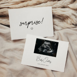 Anuncio Minimalistic "Surprise!" New Baby Pregnancy Photo