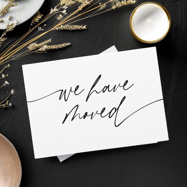 Anuncio Mínimo Hemos Movido Un Guión Elegante (Subido por el creador)