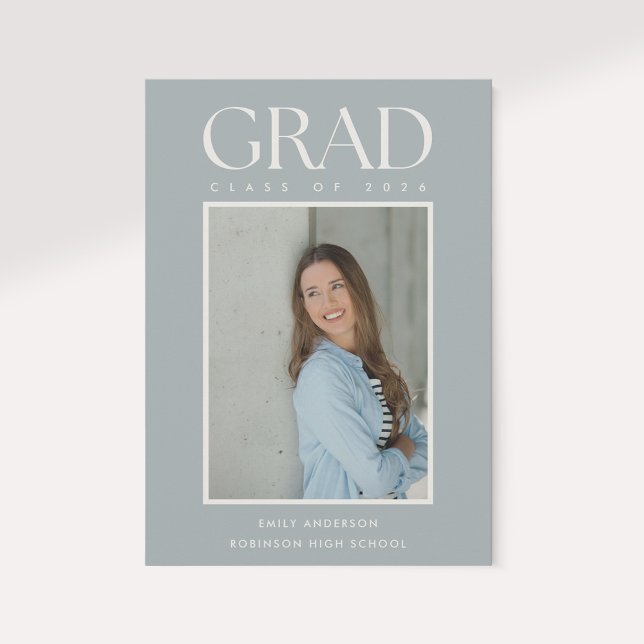 Anuncio Modern Classic Sage Graduation Photo Announcement (Subido por el creador)