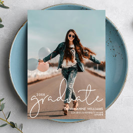 Anuncio Modern Script College Graduate